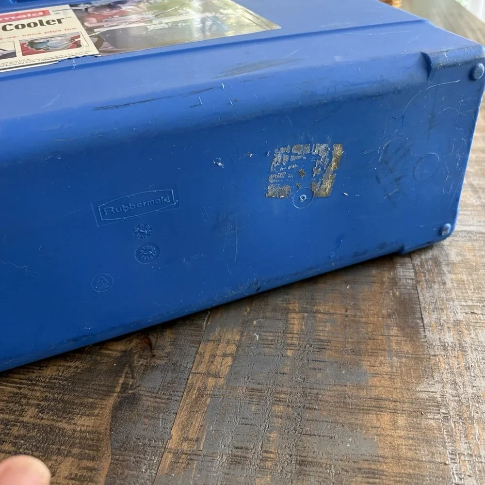 Vintage Rubbermaid Slim Cooler #1801 13 Qt Dual Open Lid Strap Blue